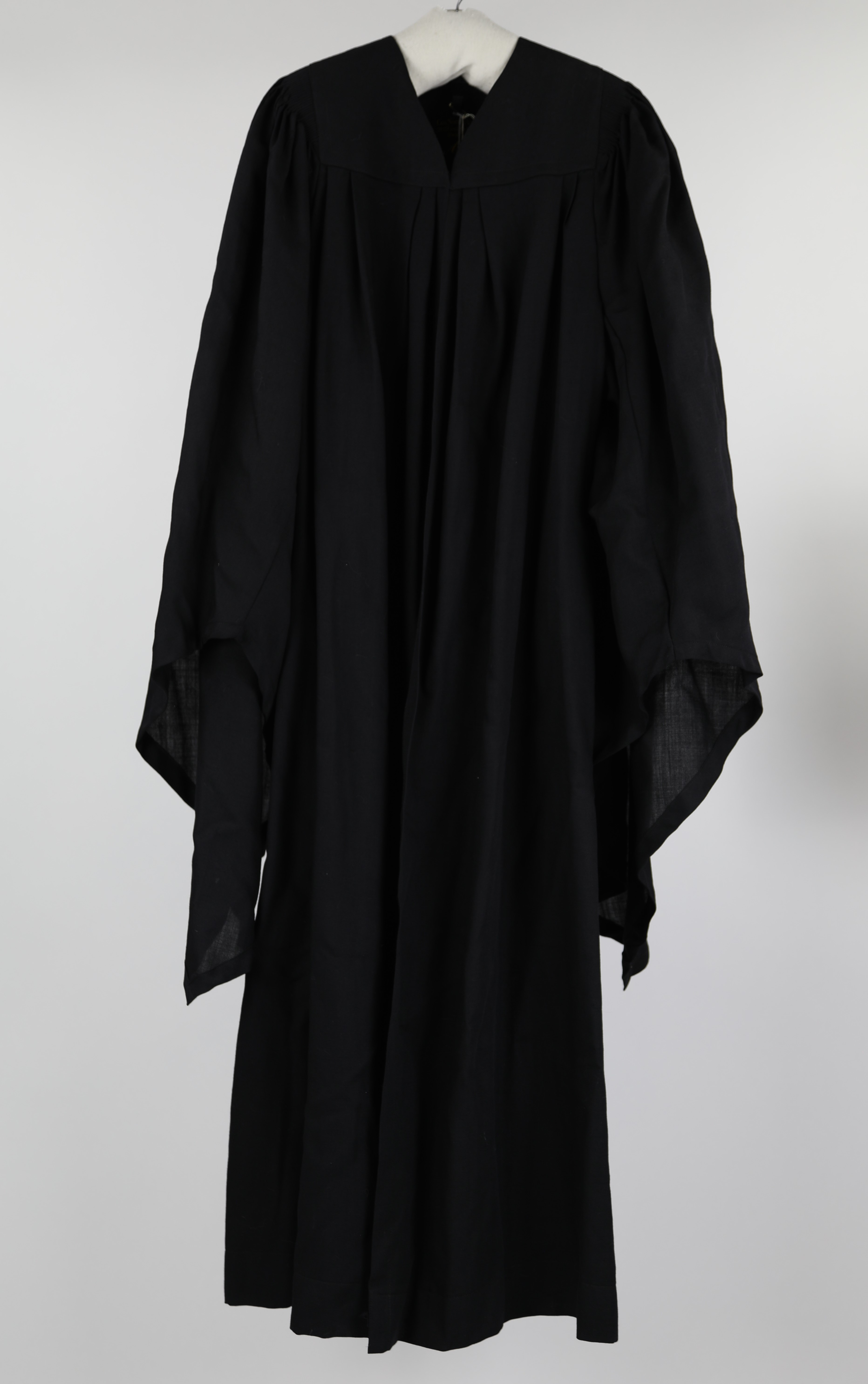 College Educated: Alice Putnam’s 1908 Graduation Cap and Gown ...