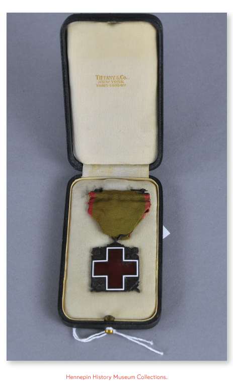 Image of Red Cross Medal.